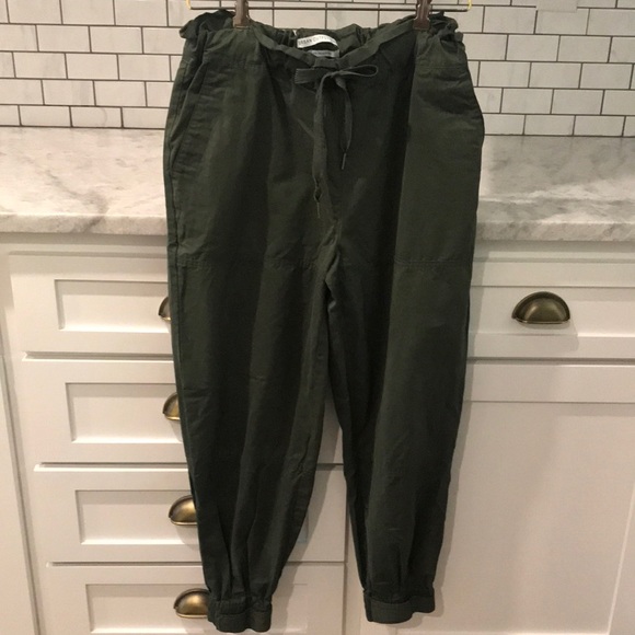 Urban Outfitters Pants - Urban Outfitters Balloon Pant Women's Size M Olive Green Wind Pants Oversized